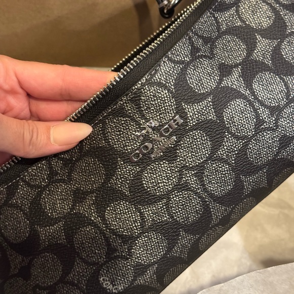 NEW Coach CX580 Metallic Signature Charlotte
Shoulder Bag Handbag Gunmetal Multi - Picture 4 of 6